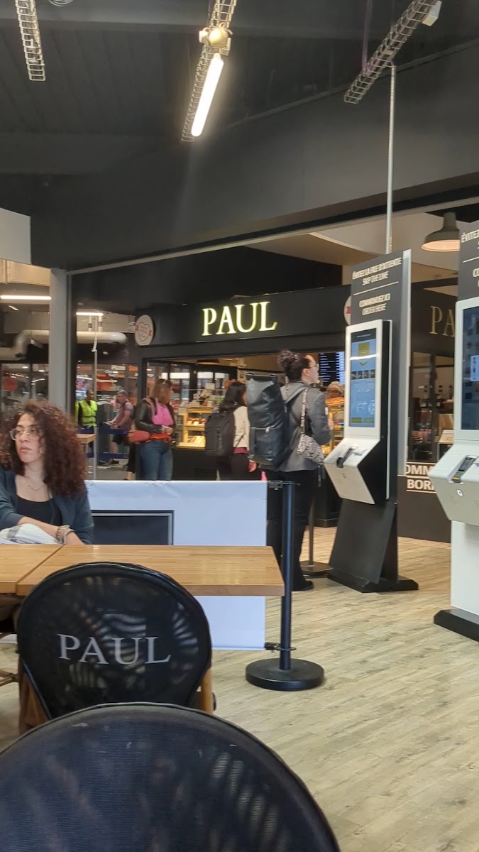 PAUL Photo 10