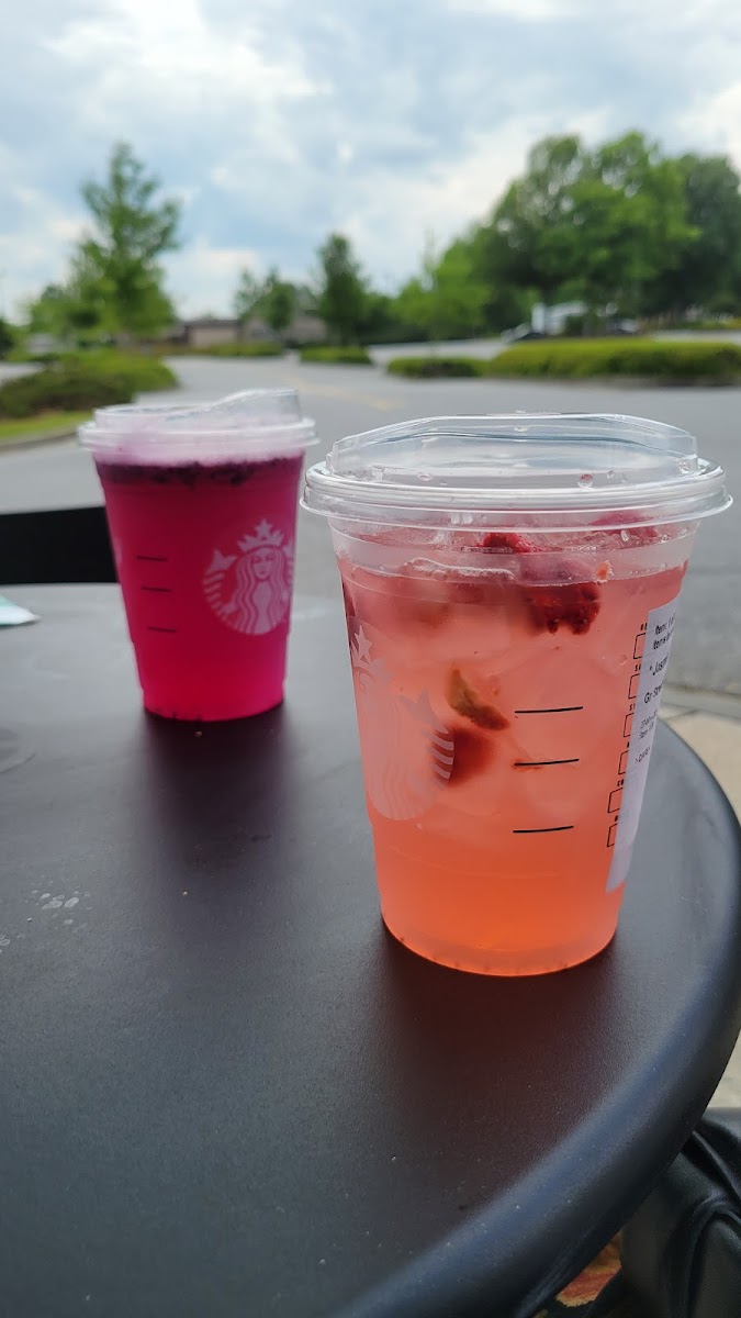 Starbucks Photo 10