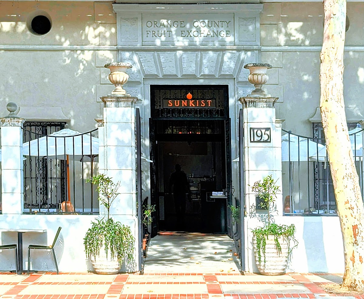 Zinc Café & Bar