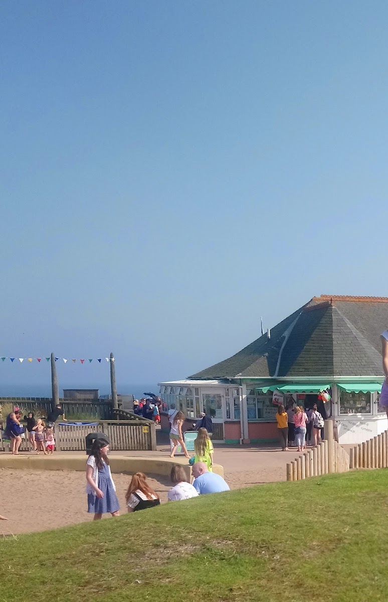 Beach Cafe Photo 2