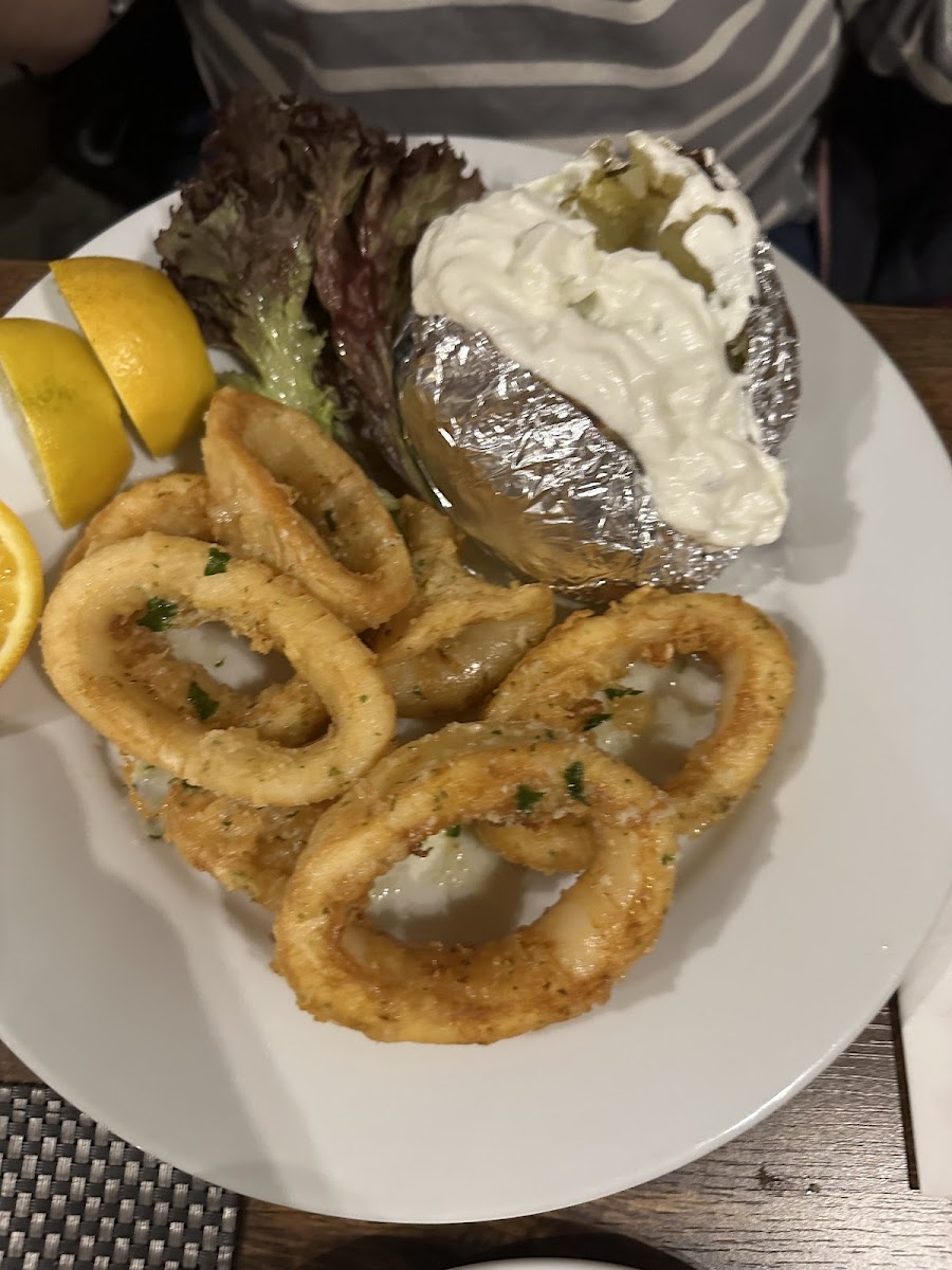 Mykonos Restaurant Photo 3