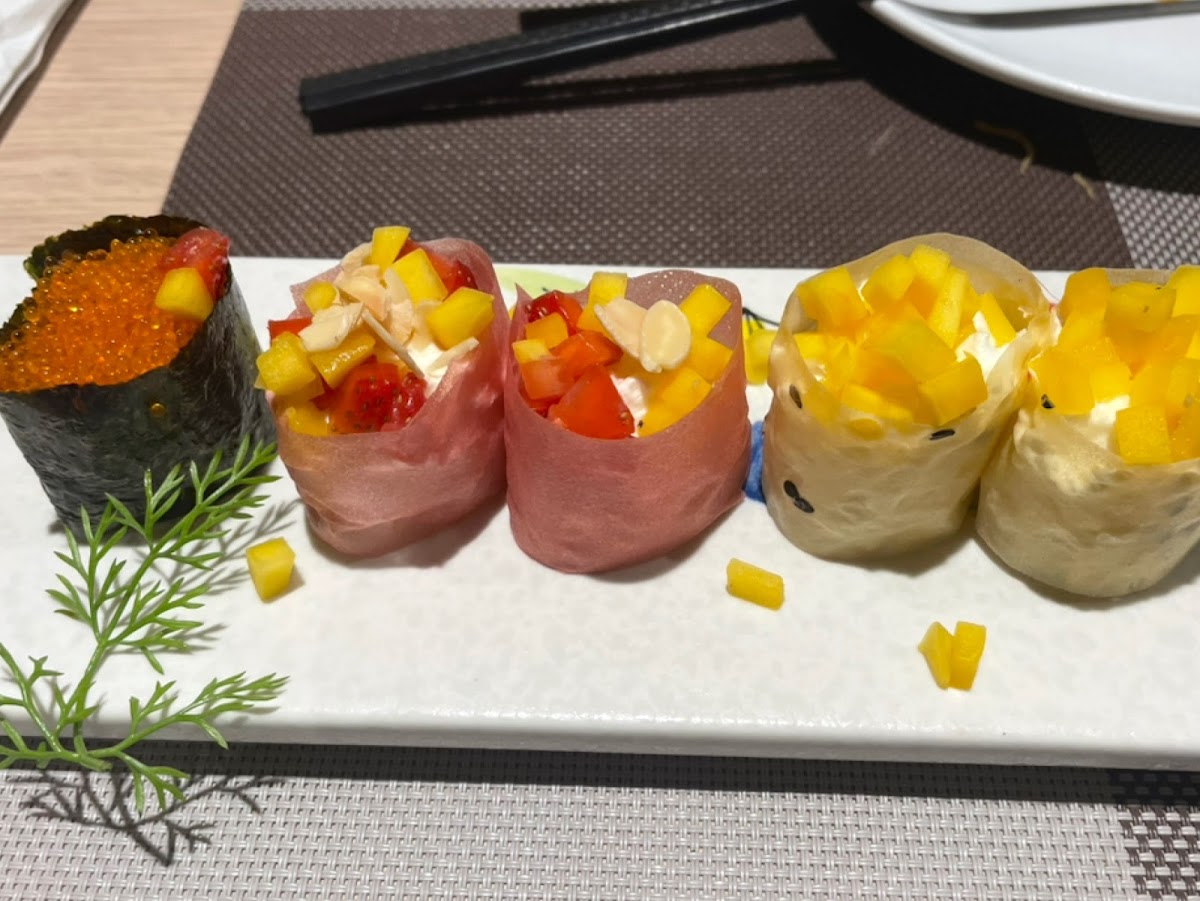 Sushi House Photo 5