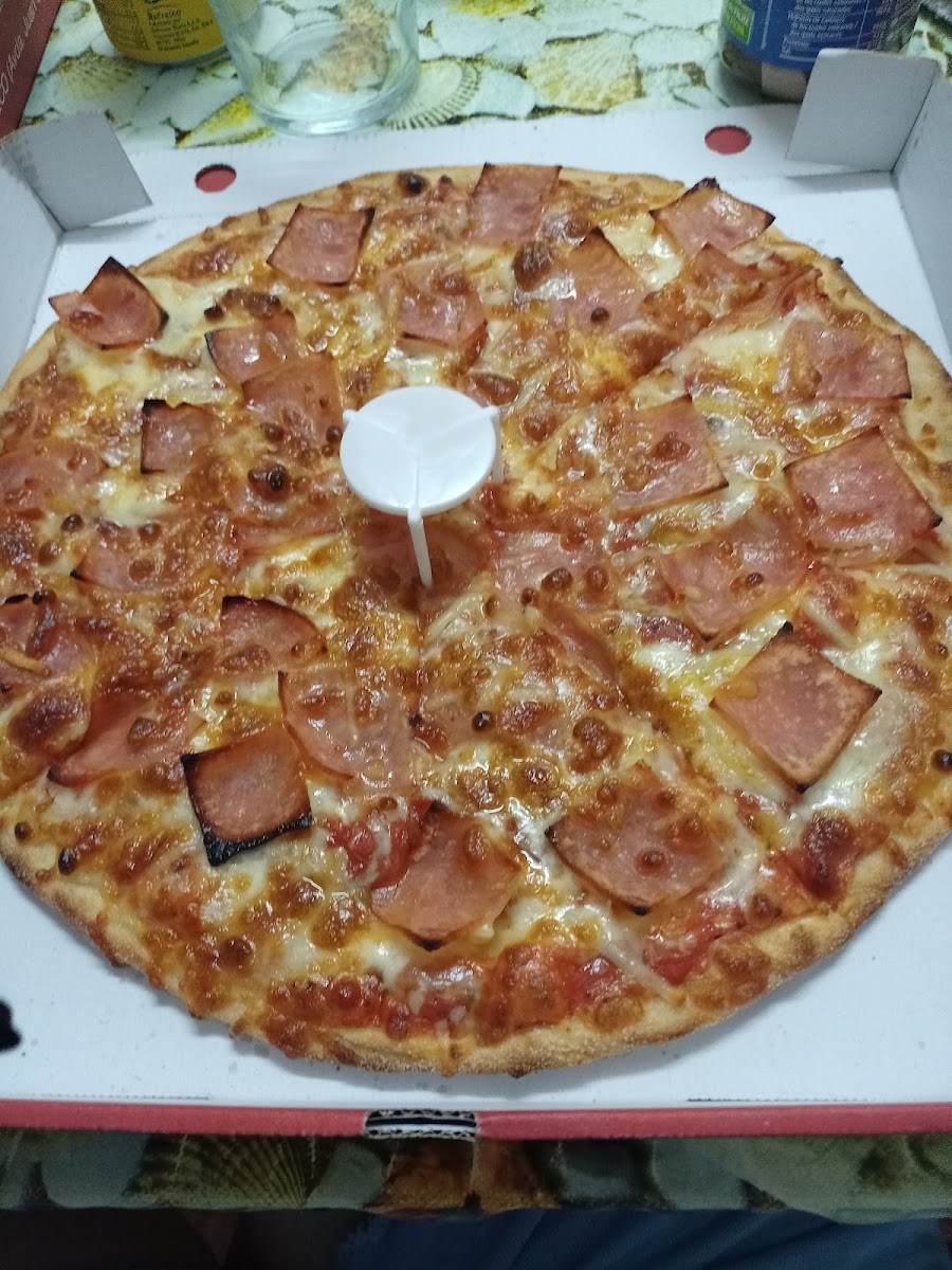 La Pizzería Photo 9