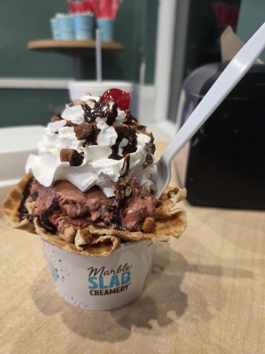 Marble Slab Creamery Photo 4