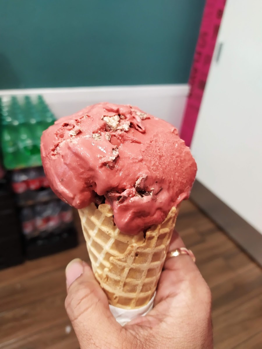 Marble Slab Creamery Photo 8