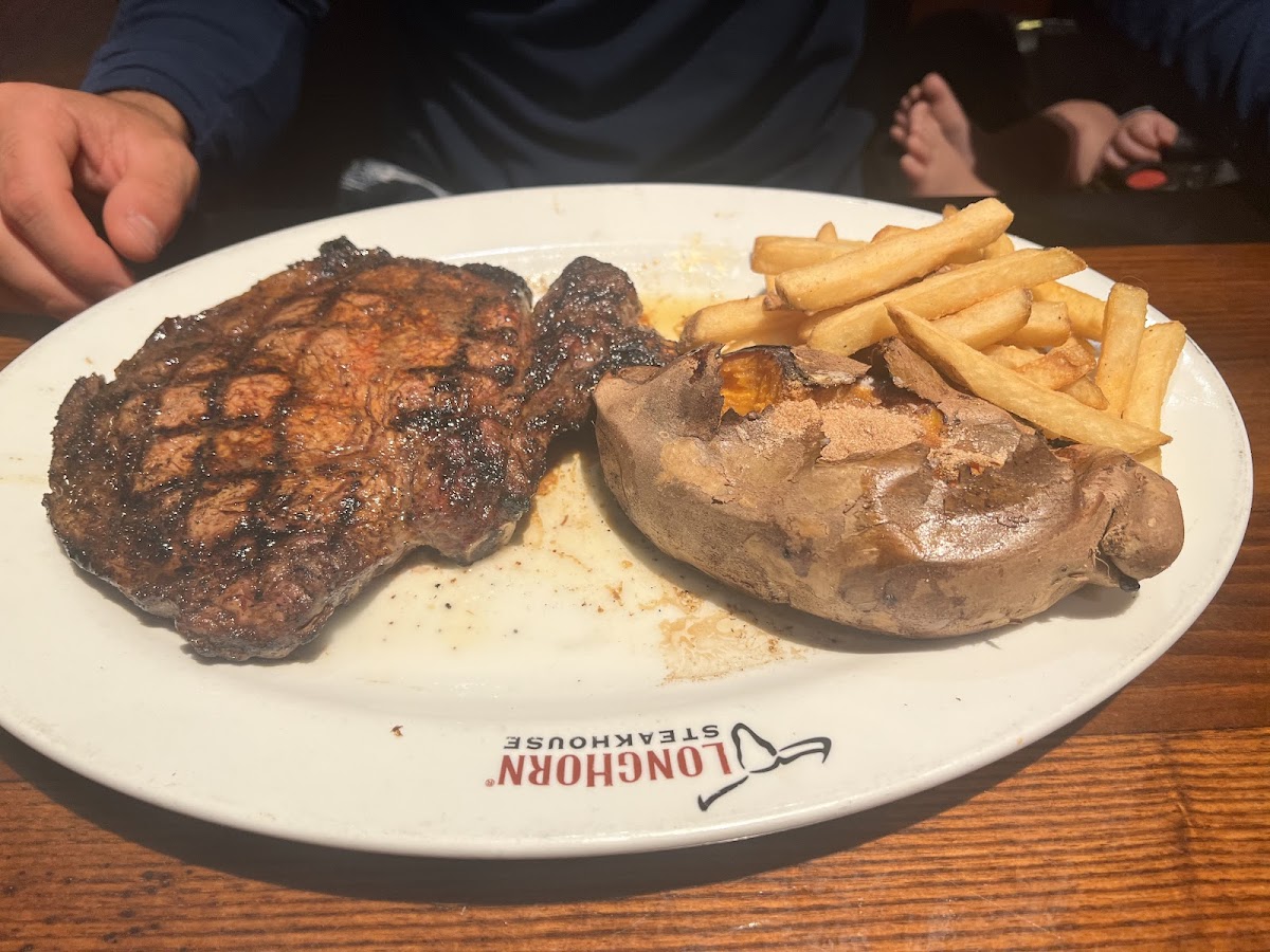 LongHorn Steakhouse Photo 7
