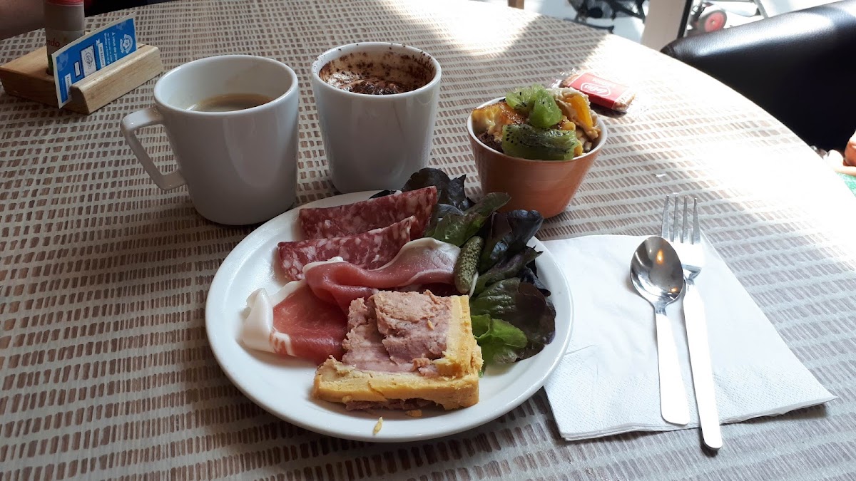 Crescendo Restaurant Photo 6