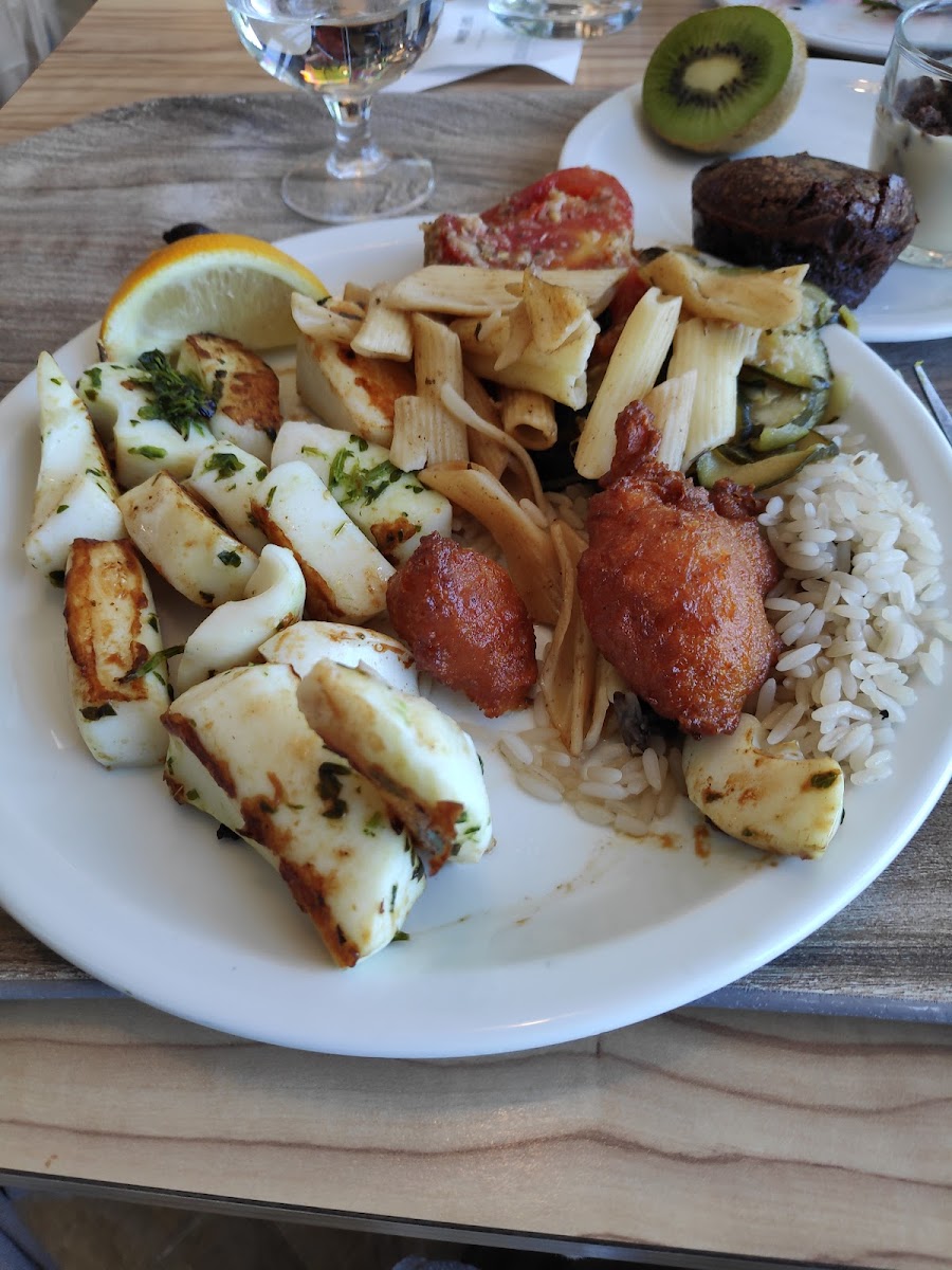 Crescendo Restaurant Photo 9
