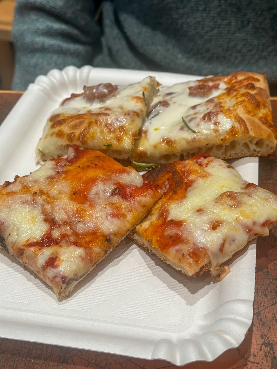 Alice PIZZA Photo 3