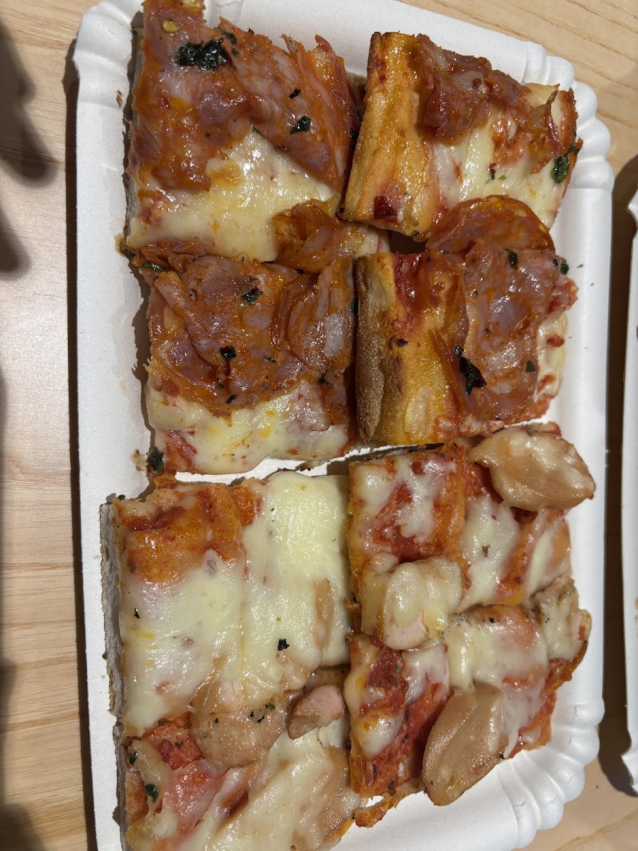 Alice PIZZA Photo 4