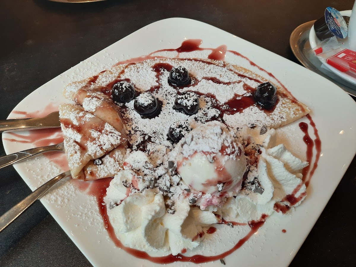 Central Café Photo 6