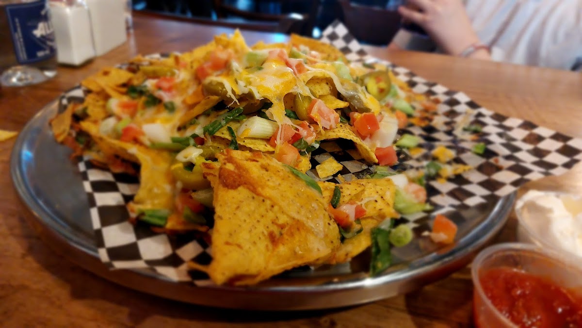 Chuck's Roadhouse Bar & Grill Photo 7