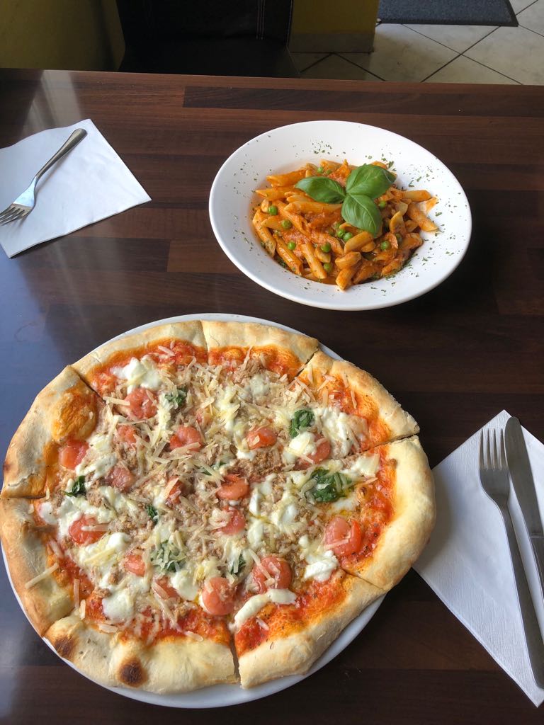 Pizzeria La Piccola Photo 2