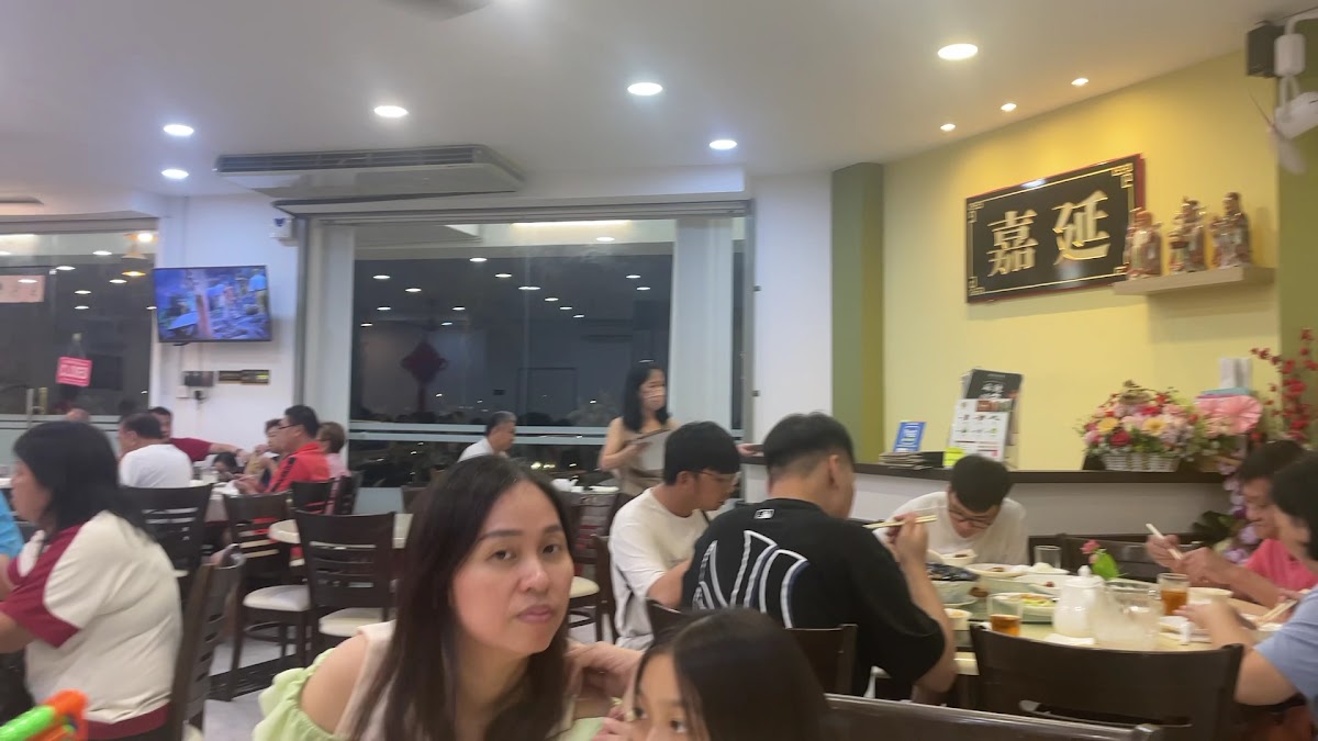Garden Restaurant Photo 2