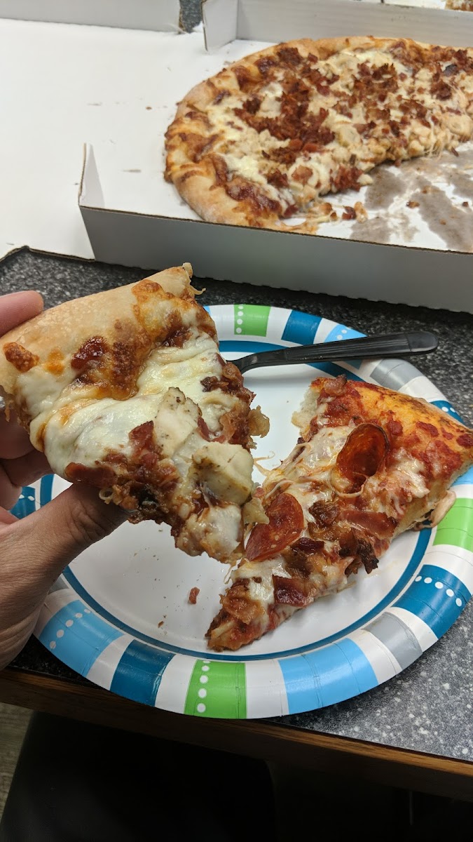 Main Street Pizza Photo 10