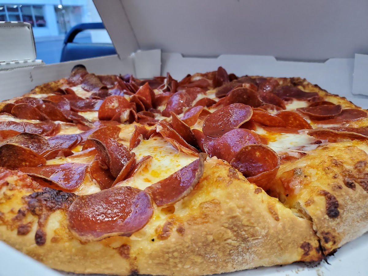 Main Street Pizza Photo 6