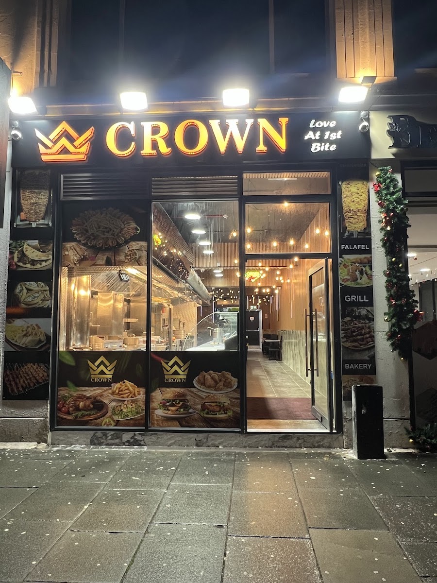 CROWN Photo 8
