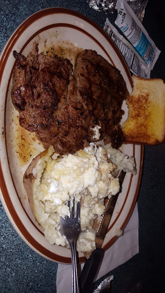 Grecian Steak House Photo 8