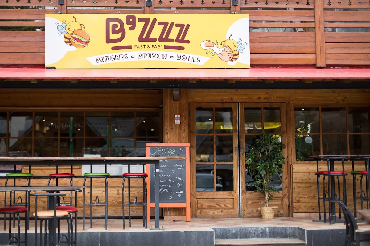Bzzz Fast & Fab - Restaurant