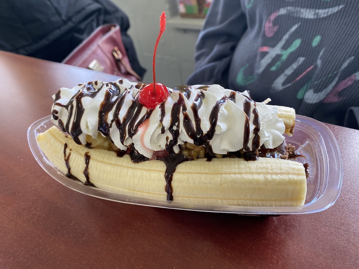 Scoops Ice Cream Photo 3