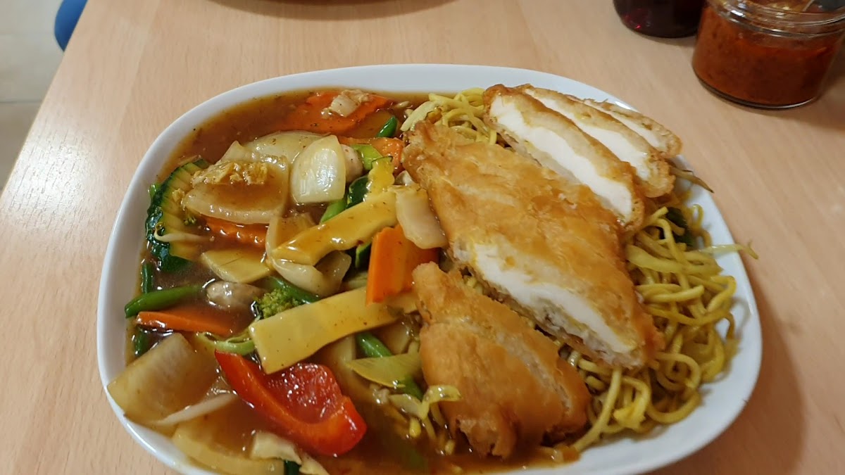 Lucky Wok Photo 2