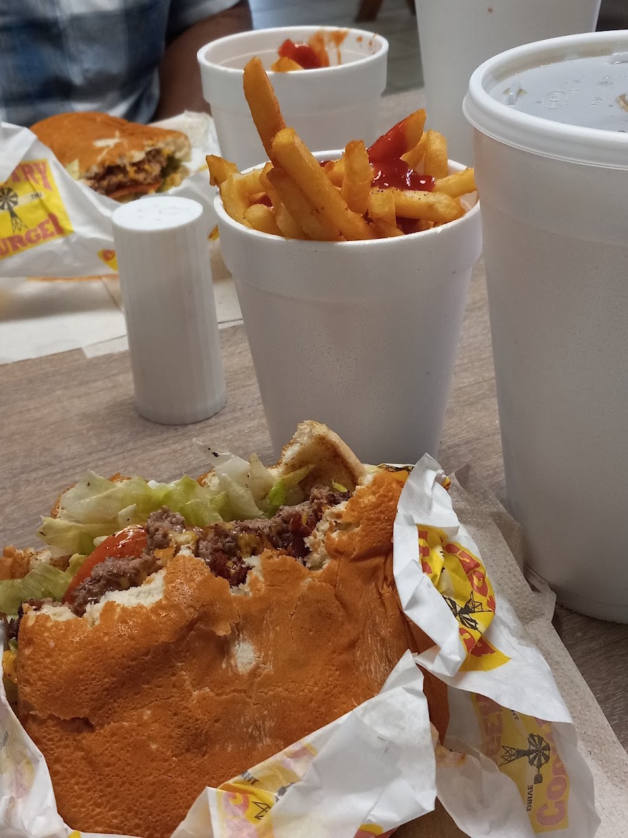 Country Burger Photo 8