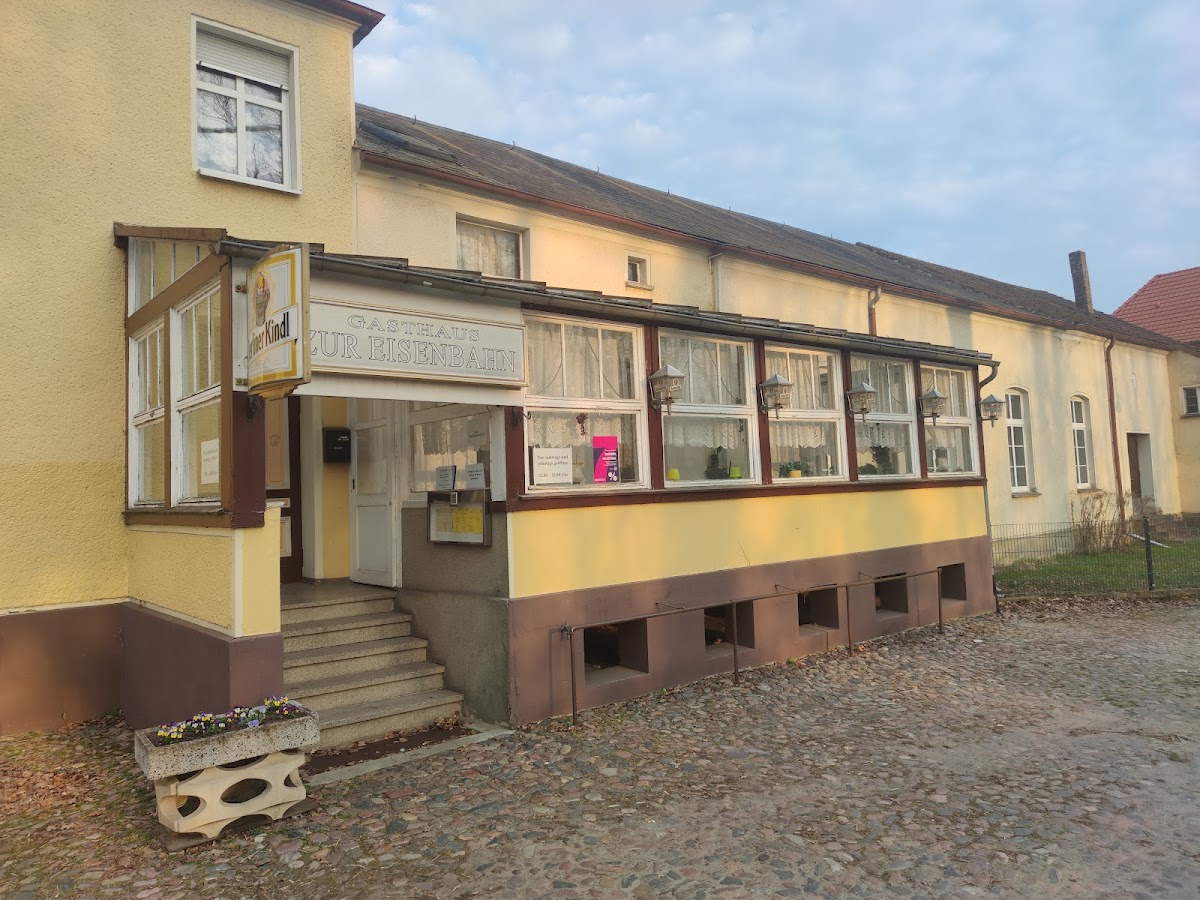 Gaststätte Zur Eisenbahn Photo 3