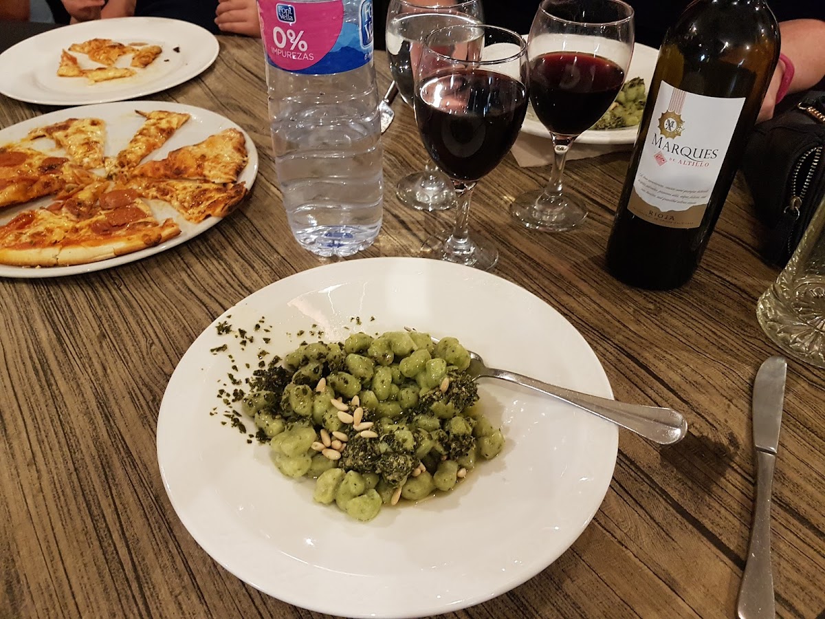 Pizzería Toscana Photo 5