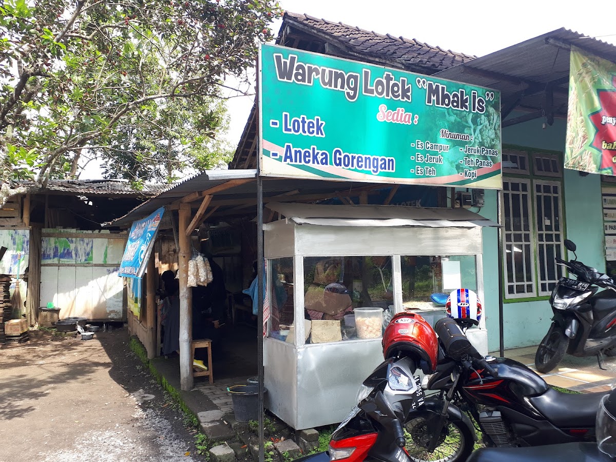 Warung Lotek mbak Is