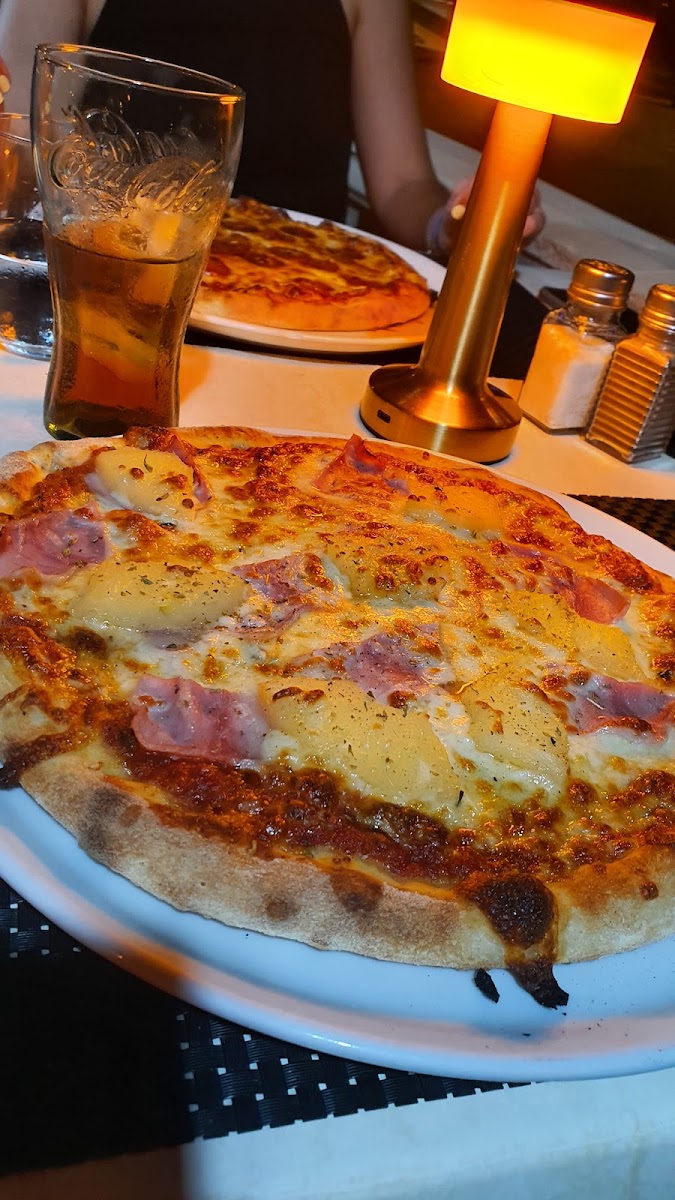 Napoli Pizzeria Photo 5