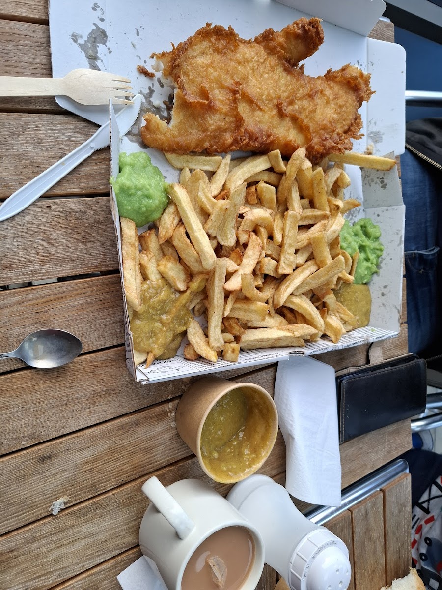 Fish Inn Photo 3