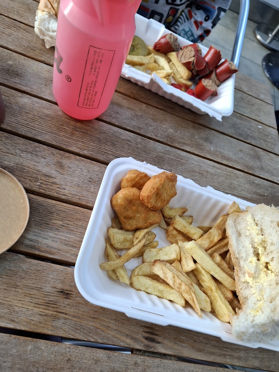 Fish Inn Photo 9
