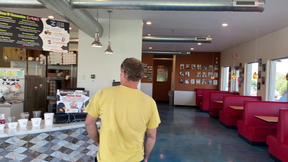 Lix Frozen Custard Photo 2