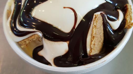 Lix Frozen Custard Photo 3