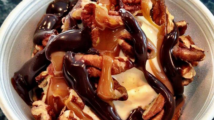 Lix Frozen Custard Photo 4