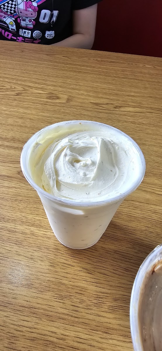 Lix Frozen Custard Photo 6