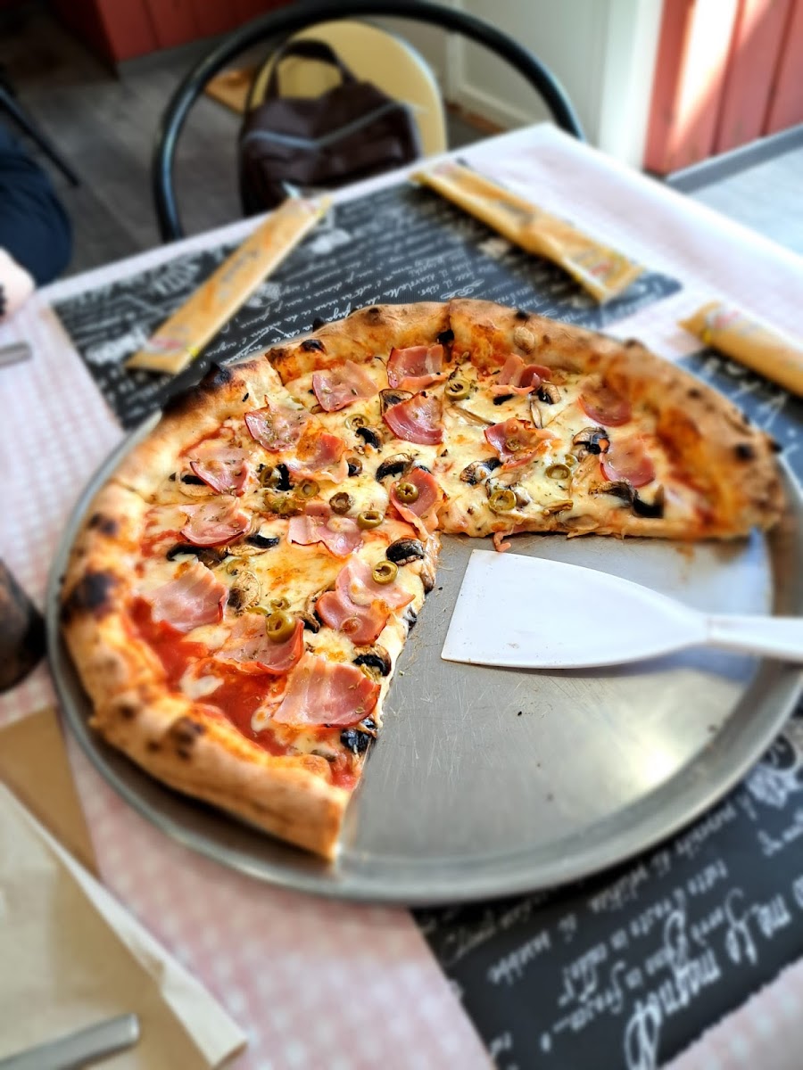 Mister Pizza Photo 8