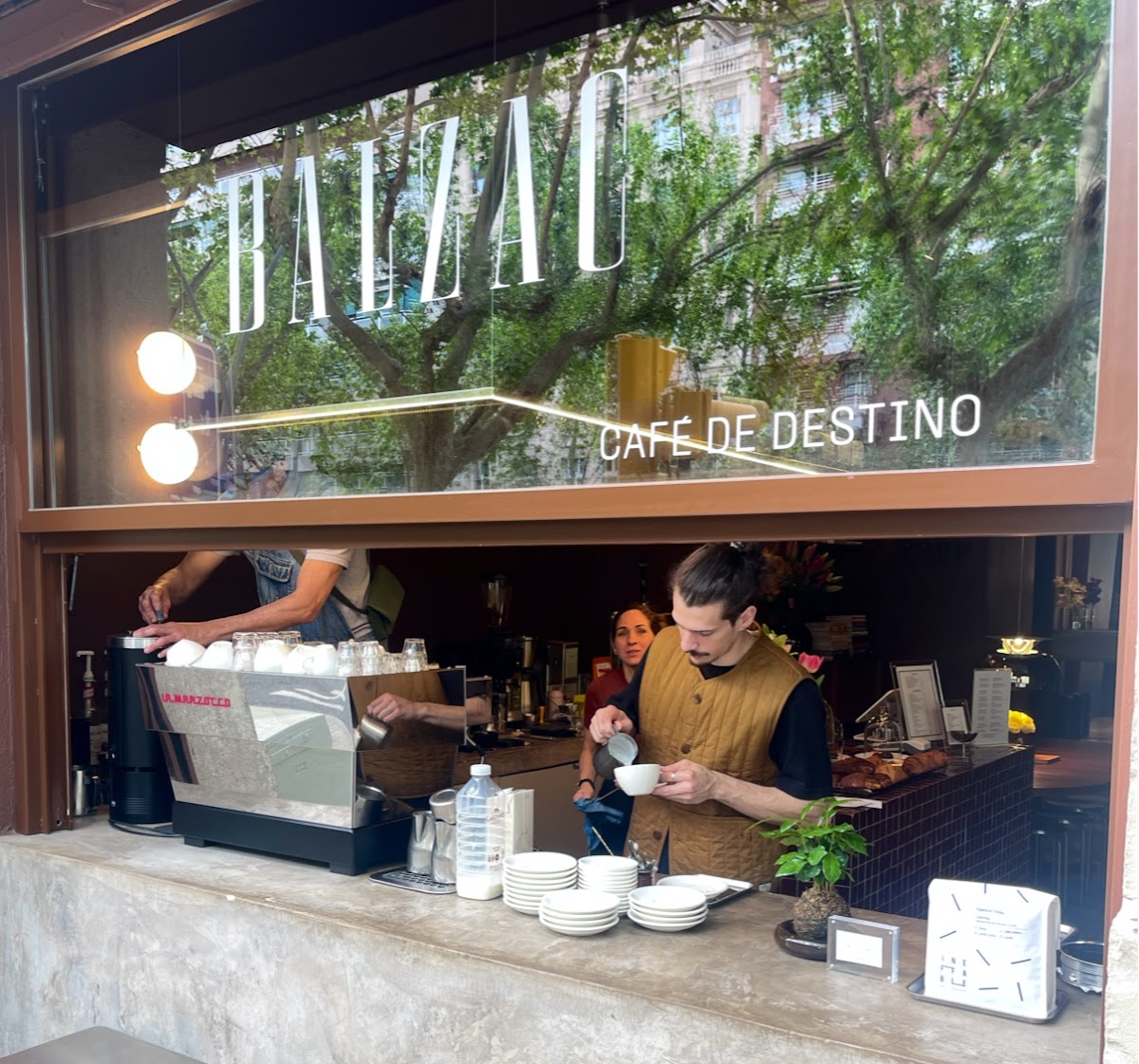 Balzac Café Photo 3