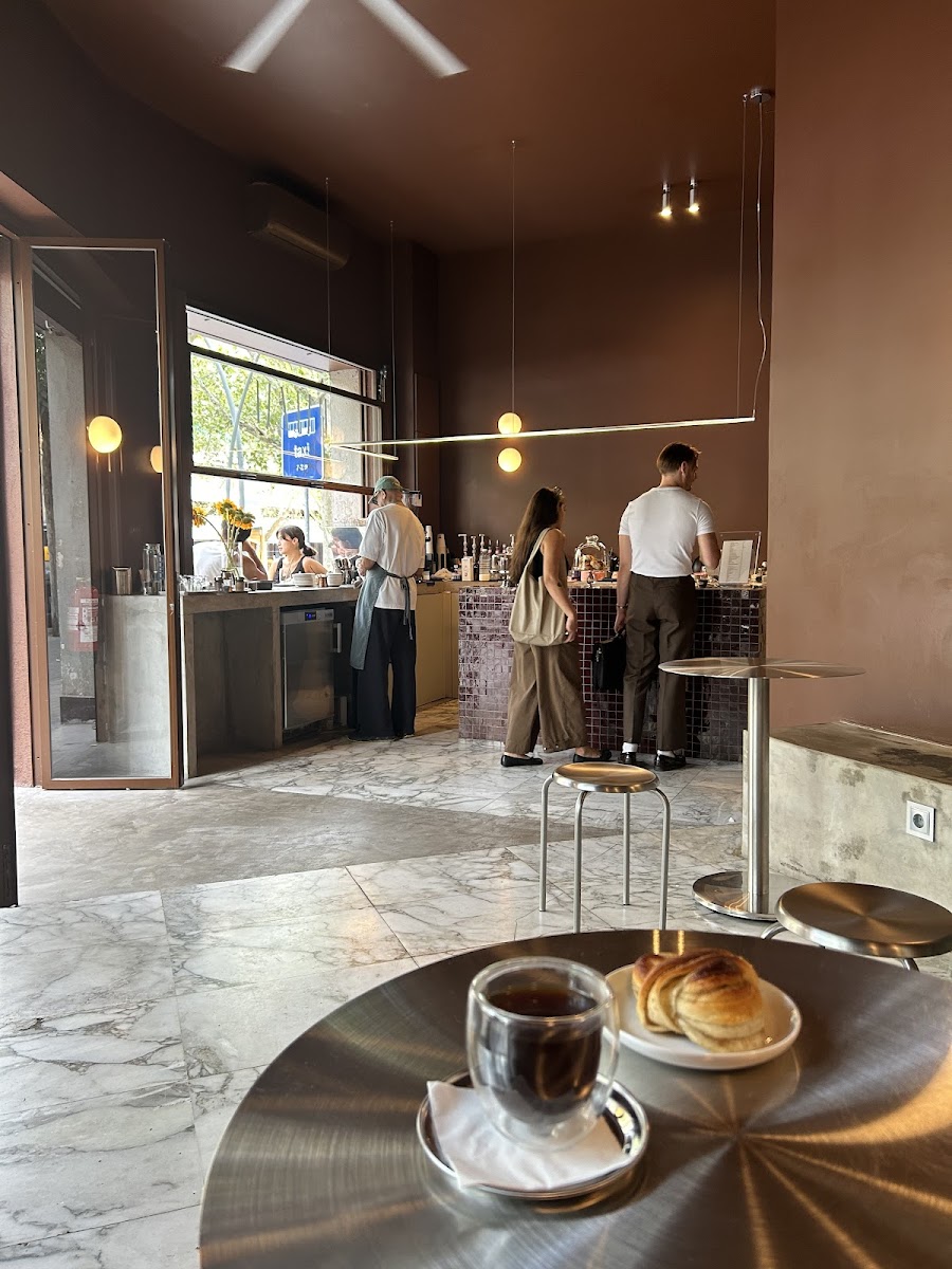Balzac Café Photo 9