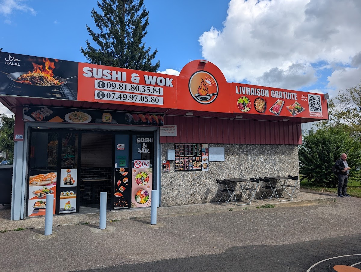 Sushi & wok Photo 4