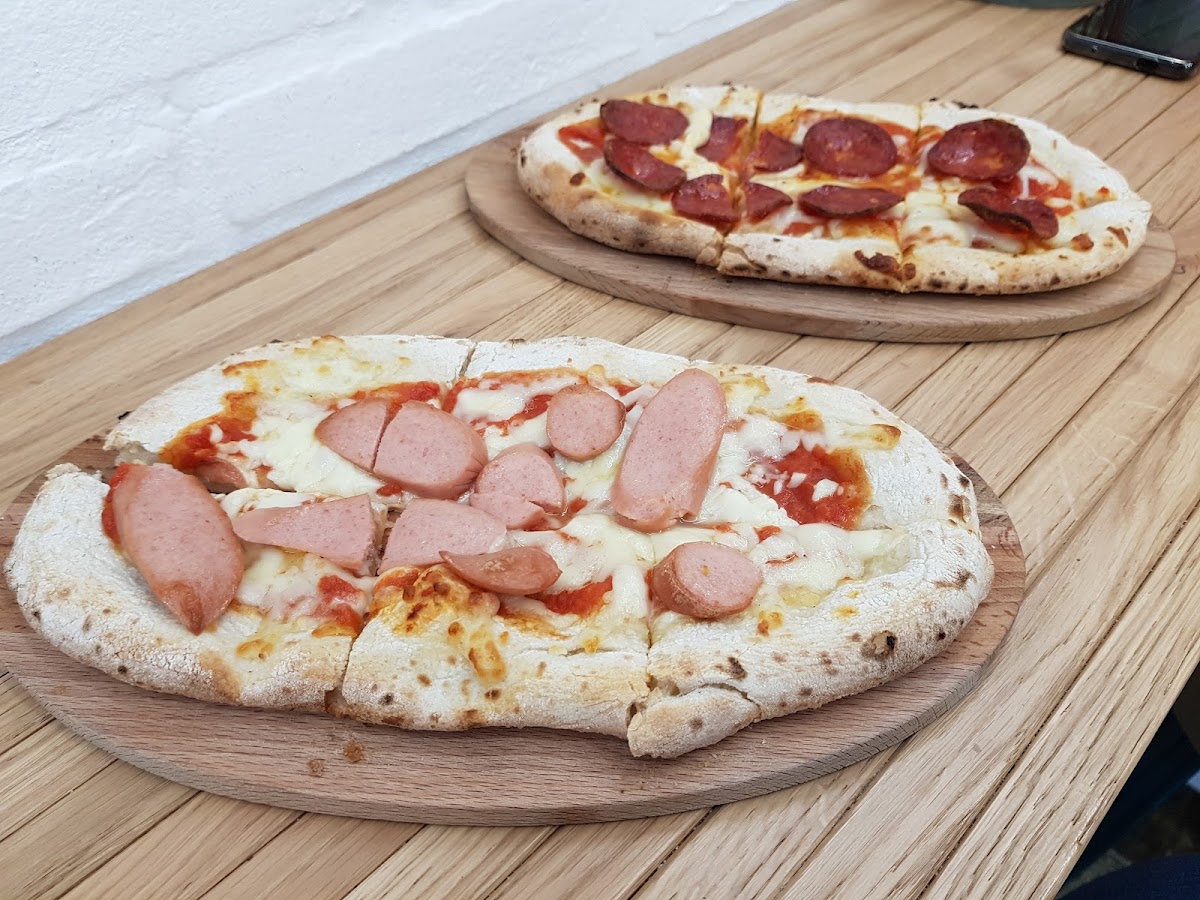 Pizzeria La Perla Photo 8