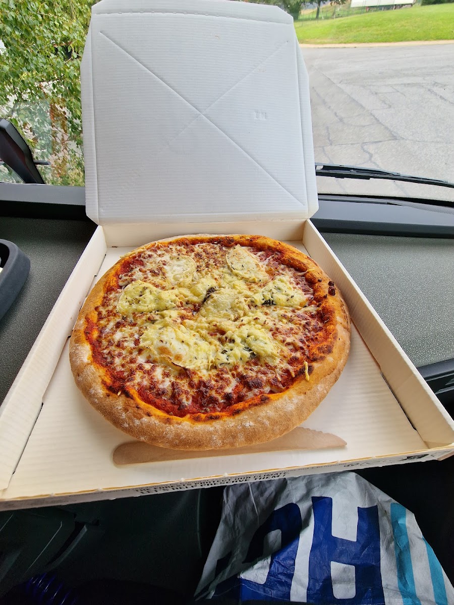 Charli pizz Photo 6