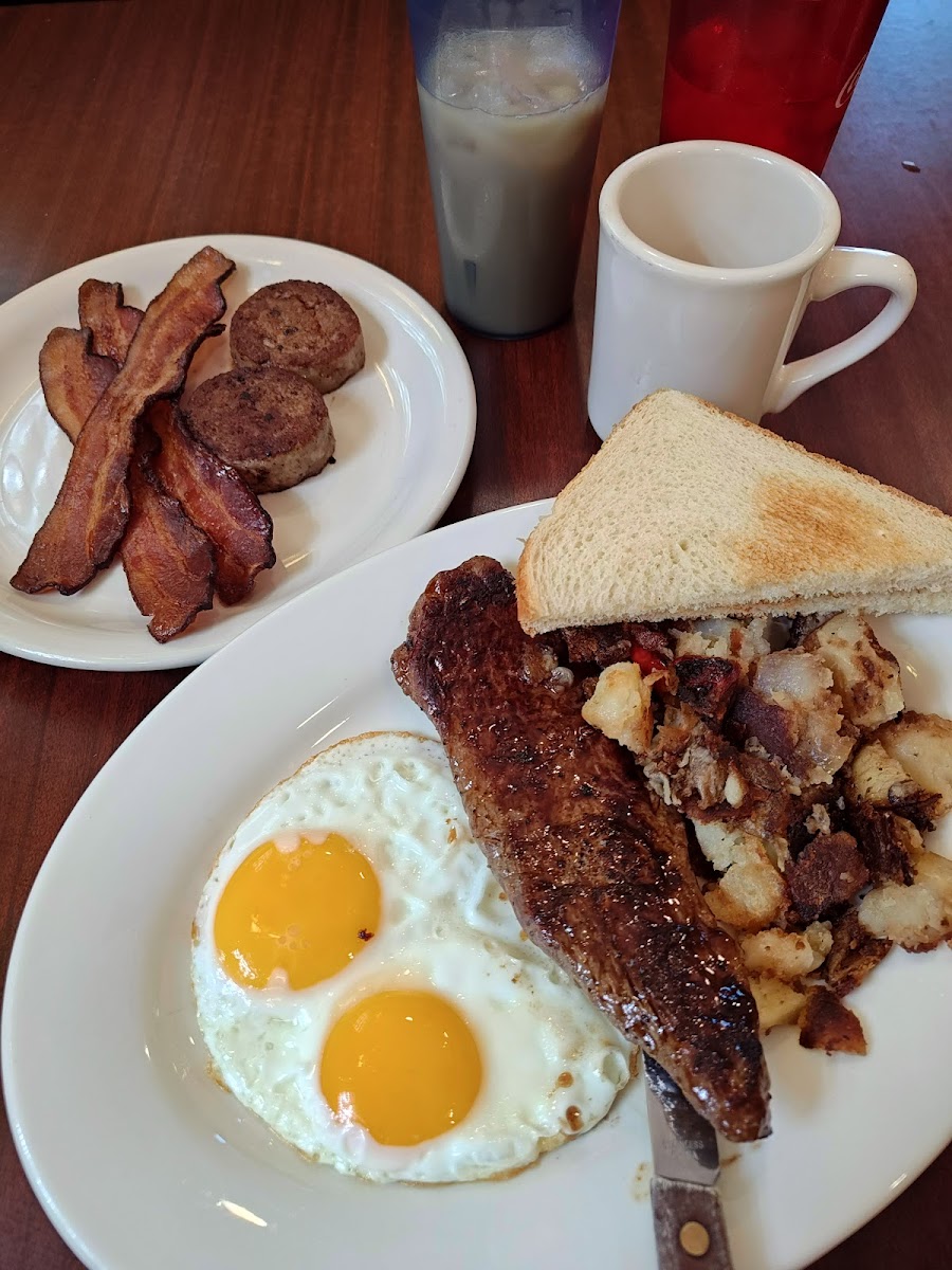 Parkway Diner Photo 10