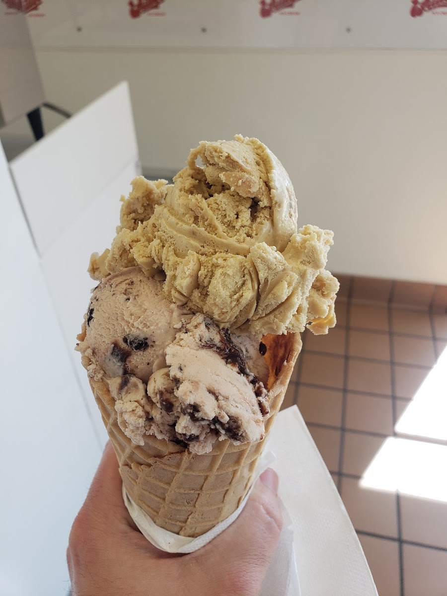 Whitey's Ice Cream Photo 8