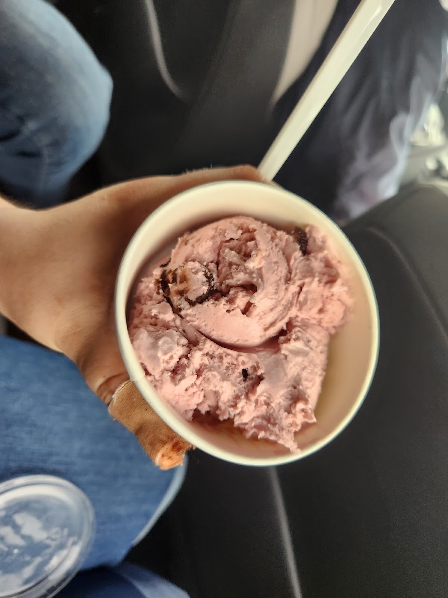 Whitey's Ice Cream Photo 9