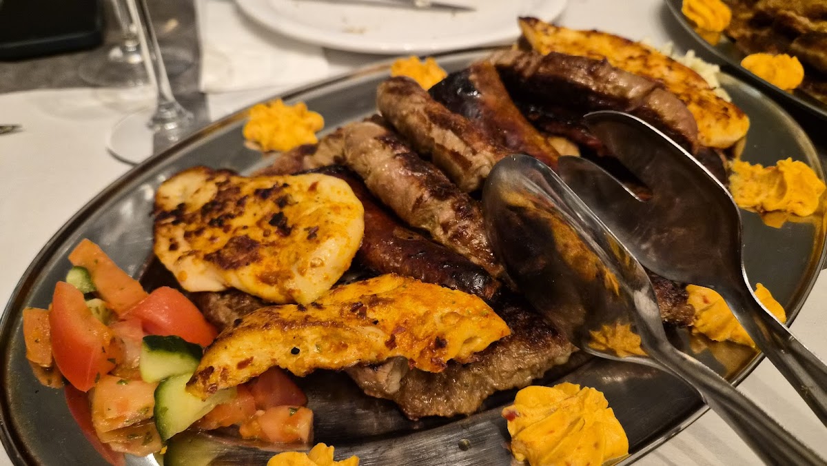 Balkan Grill Photo 3