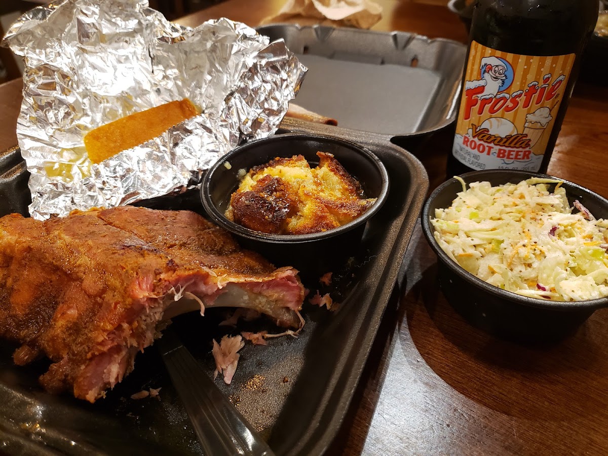 MISSION BBQ Photo 7