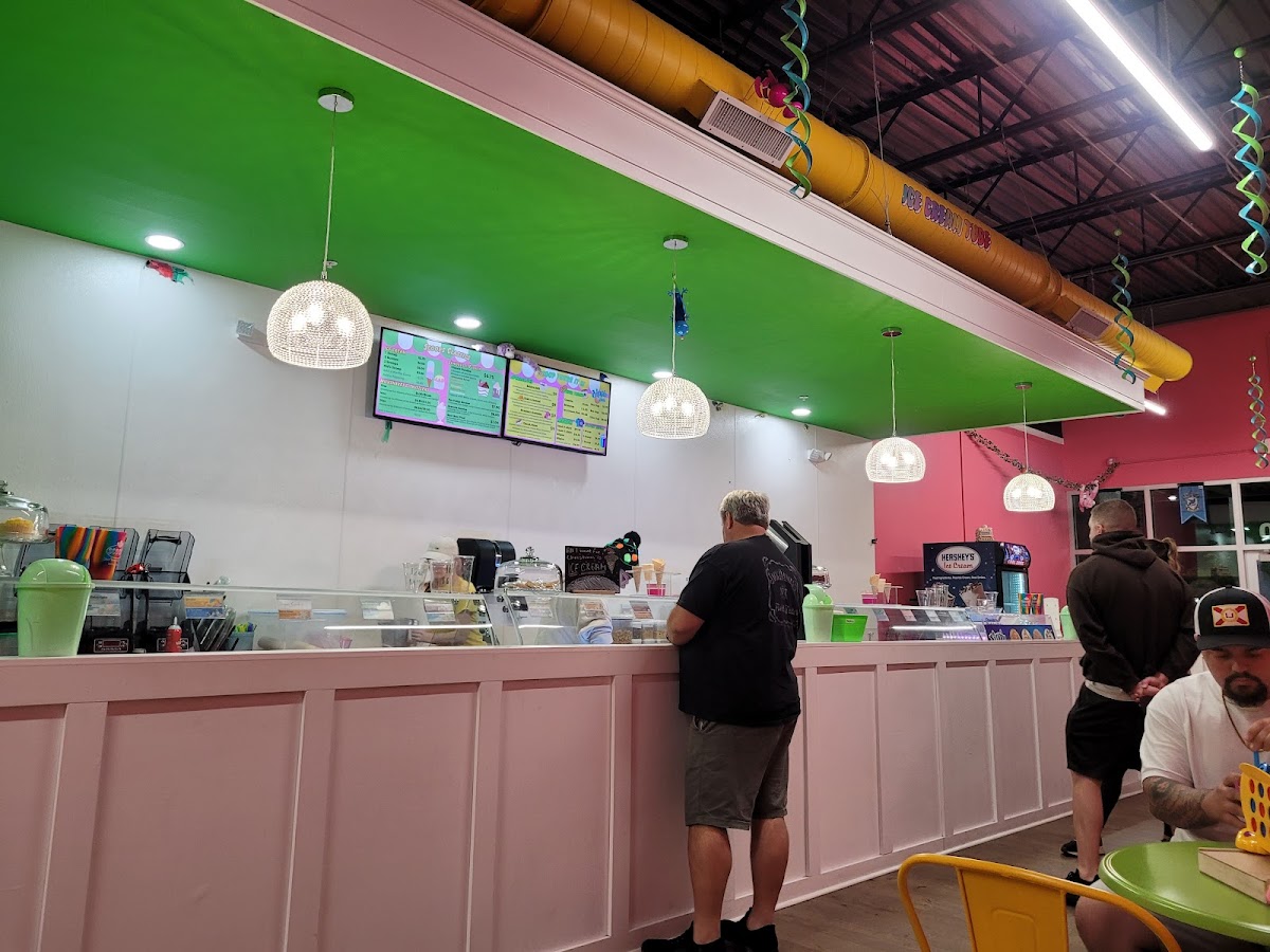 Scoops Ice Cream Photo 4