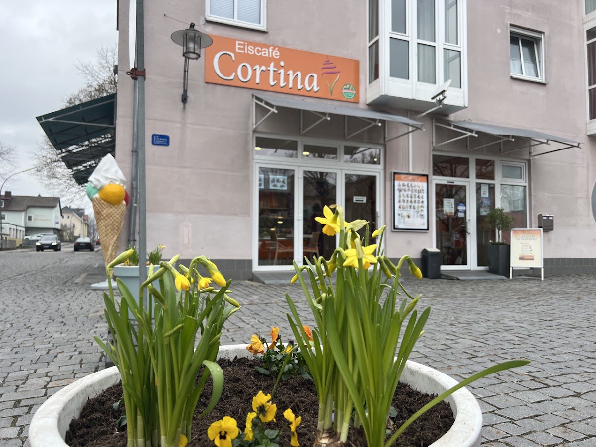 Eiscafé Cortina