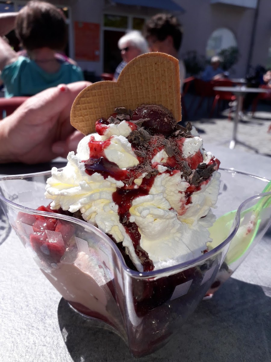 Eiscafé Cortina Photo 7